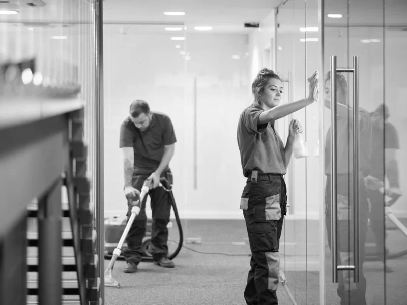 Commercial deep cleaning services